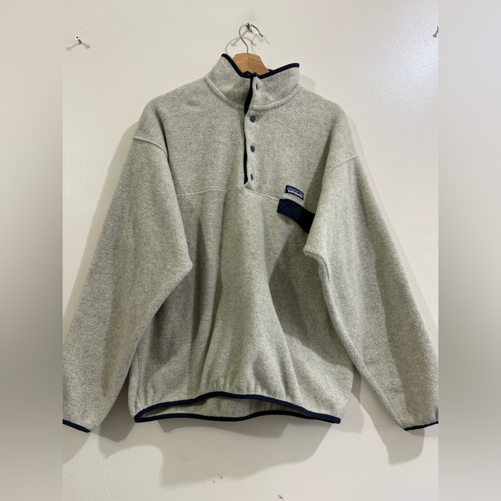 Patagonia Men’s Half-Snap Fleece Pullover - Light Gray with Black Trim